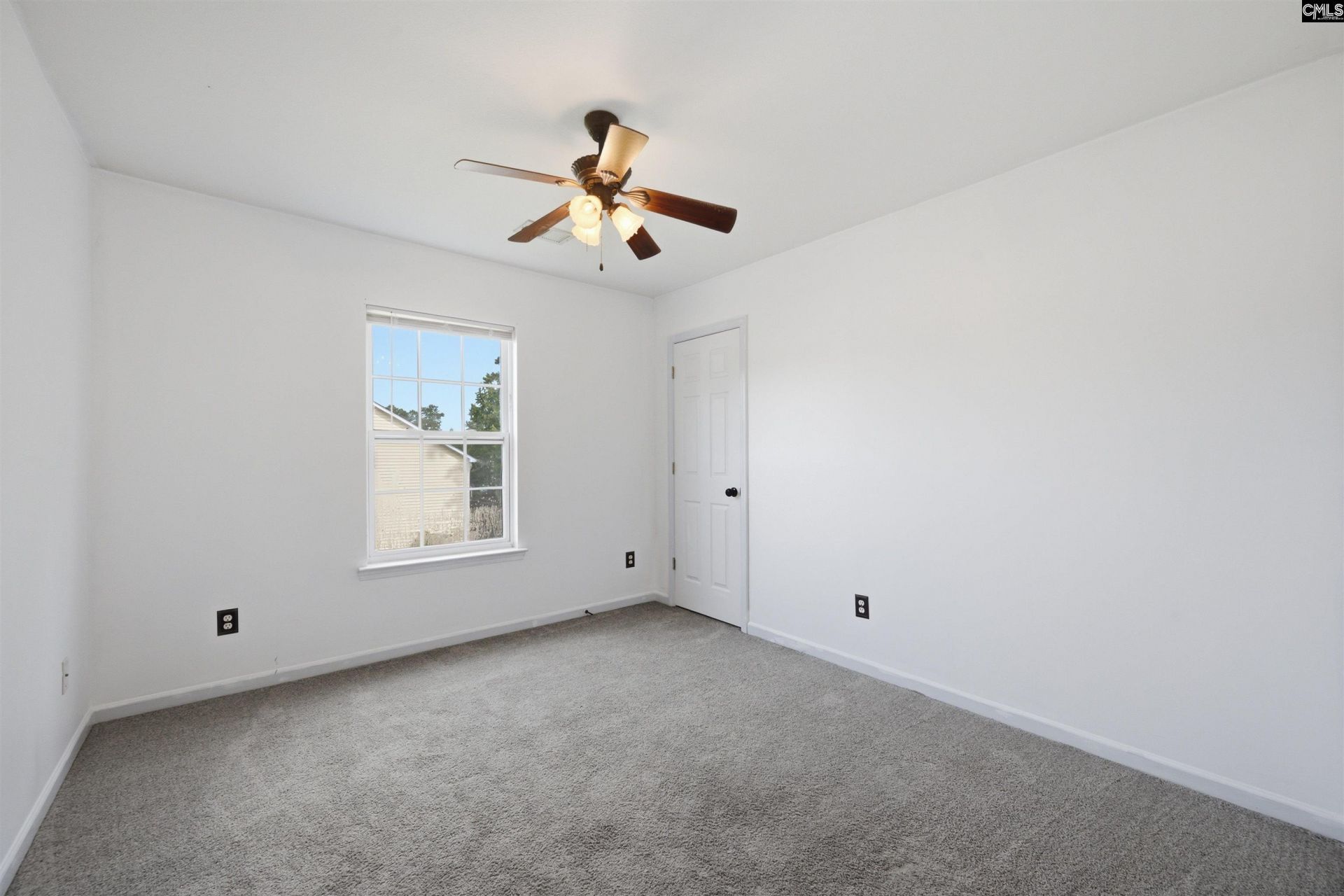 492 Denman Loop  Photo 28