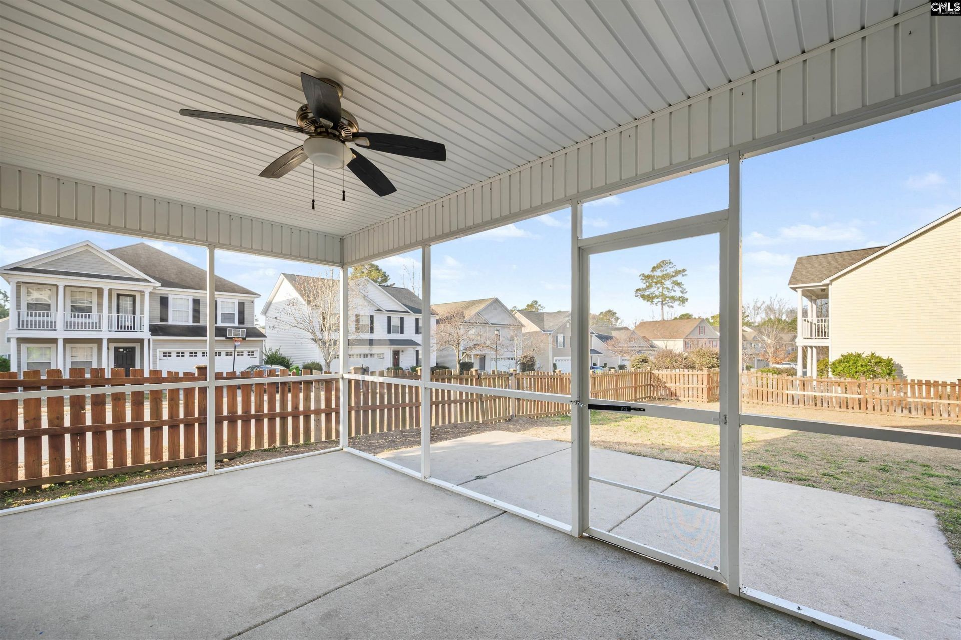 492 Denman Loop  Photo 29