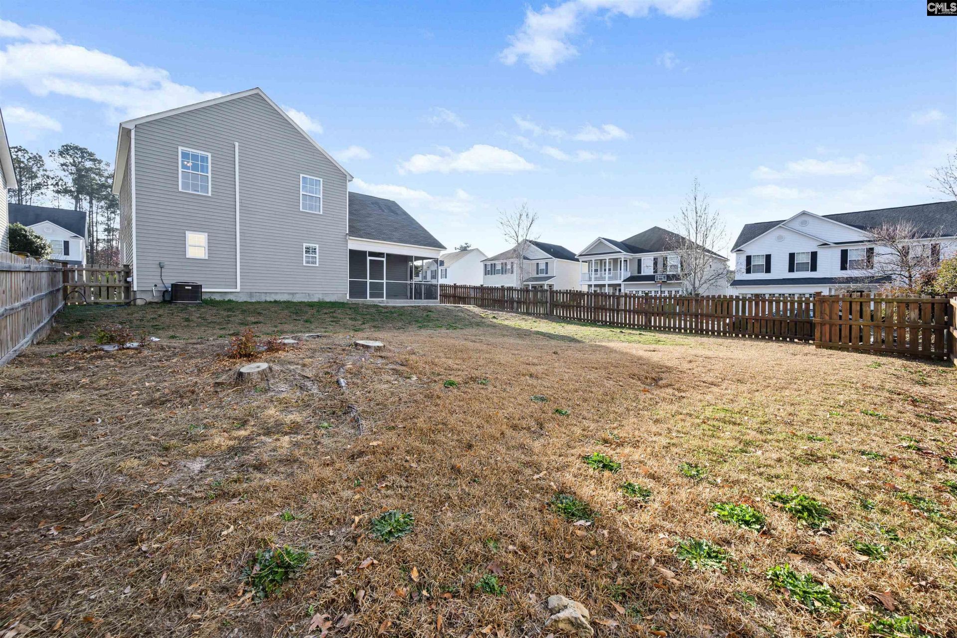 492 Denman Loop  Photo 32