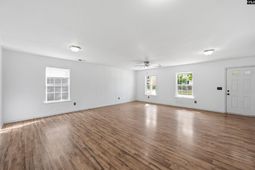 492 Denman Loop  photo 4