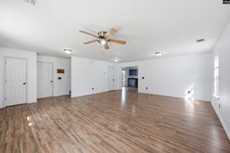 492 Denman Loop  photo 4