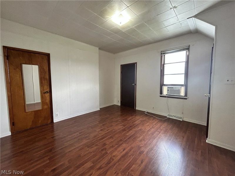 214 Jacquette Street, Unit A, Bridgeport, OH 43912 Photo 4