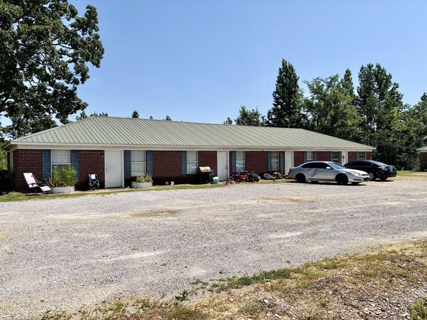150 Oakland School, Corinth, MS 38834