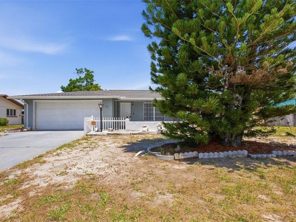 7617 JASMINE BOULEVARD , PORT RICHEY, FL 34668