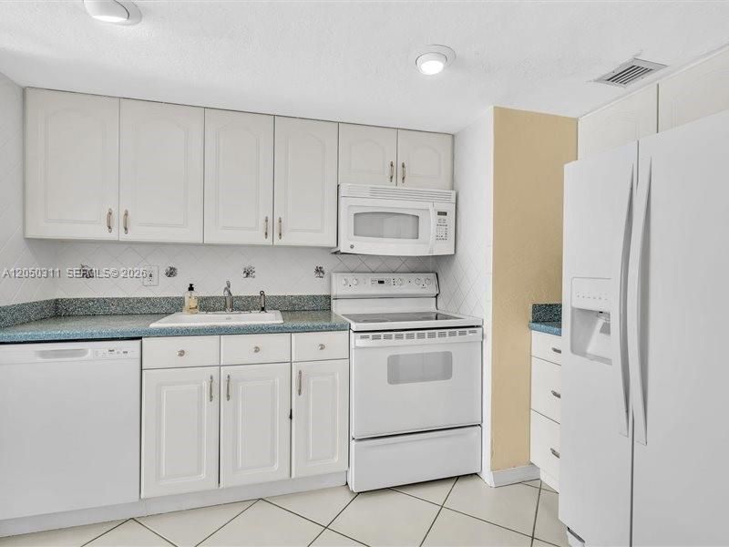 9273 Collins Ave , Unit 1010, Surfside, FL 33154 Photo