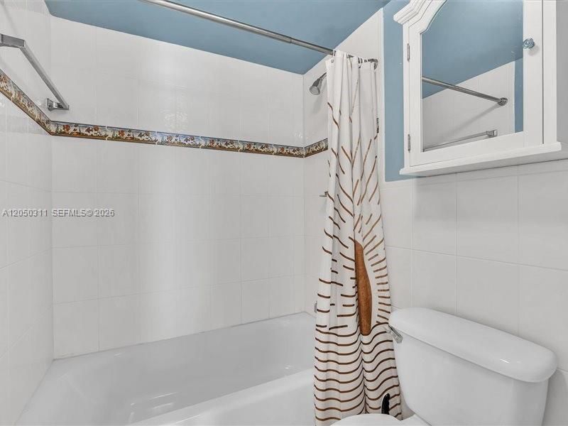 9273 Collins Ave , Unit 1010, Surfside, FL 33154 Photo
