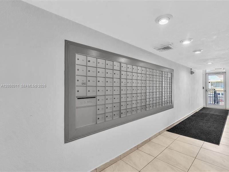 9273 Collins Ave , Unit 1010, Surfside, FL 33154 Photo