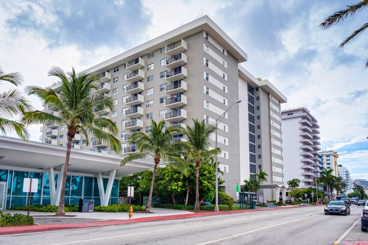 9273 Collins Ave , Unit 1010, Surfside, FL 33154 Photo
