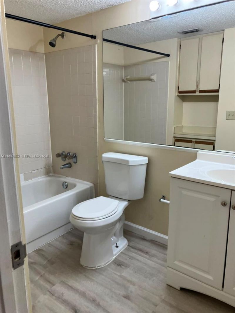 4441 W Mcnab Rd , Unit 15, Pompano Beach, FL 33069 Photo