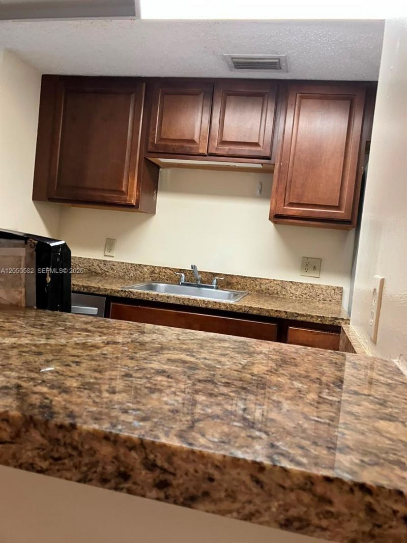 4441 W Mcnab Rd , Unit 15, Pompano Beach, FL 33069 Photo