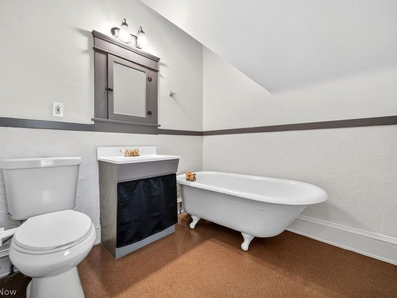 4611 Gamma Avenue, Cleveland, OH 44105 Photo 27