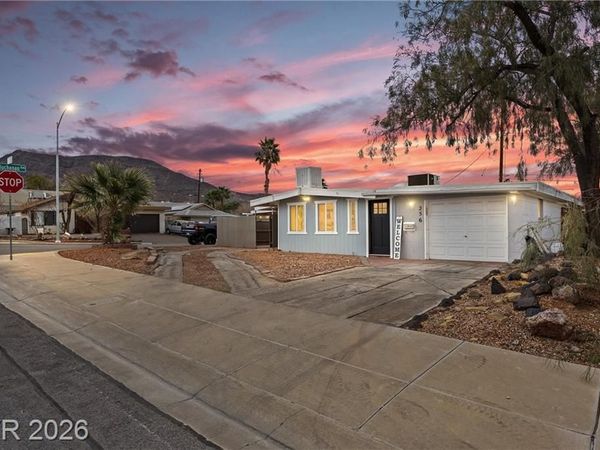 256 Hillcrest Drive, Henderson, NV 89015