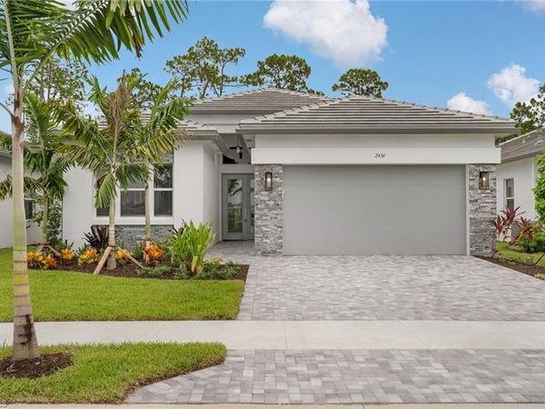 2436 Cambridge WAY, NAPLES, FL 34112