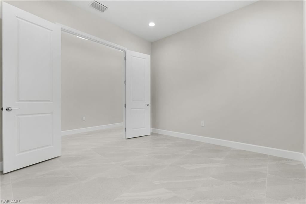 2436 Cambridge Way, Naples, FL 34112 Photo