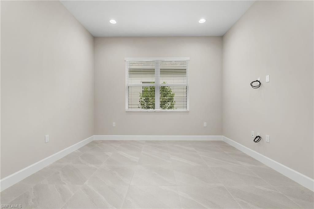 2436 Cambridge Way, Naples, FL 34112 Photo
