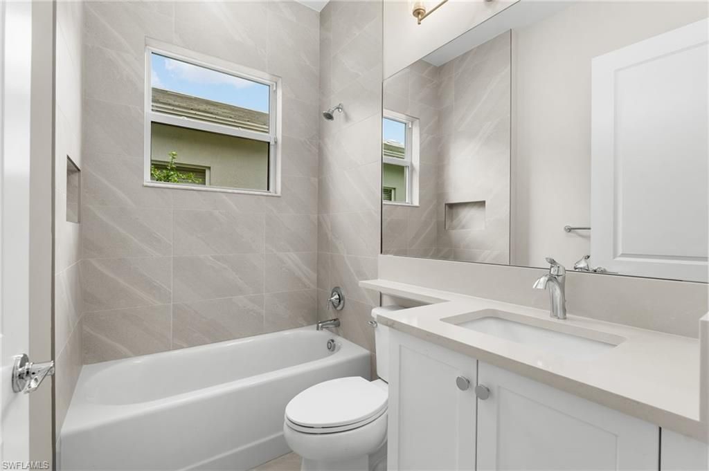 2436 Cambridge Way, Naples, FL 34112 Photo