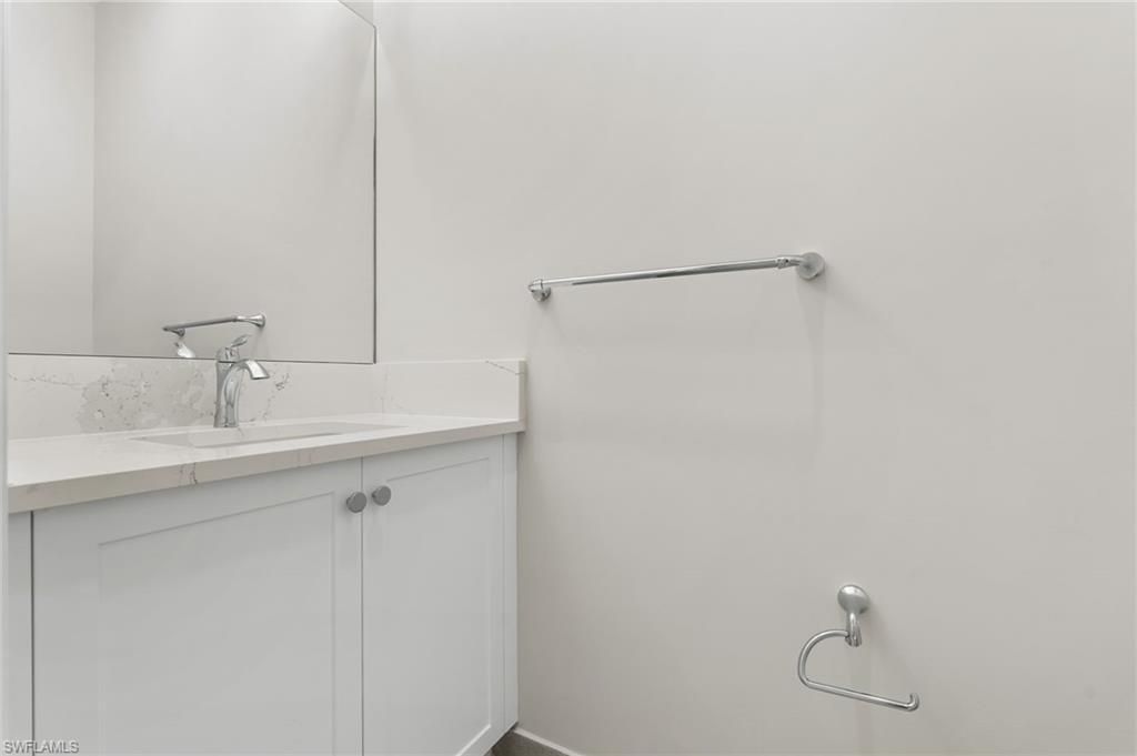 2436 Cambridge Way, Naples, FL 34112 Photo
