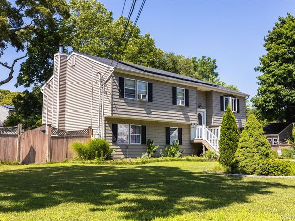 5 2nd Street , Coram, NY 11727