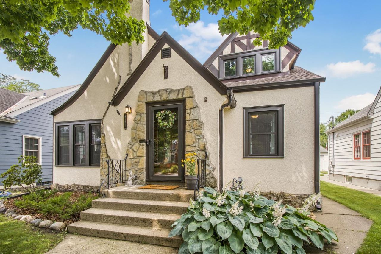 5252 James Avenue S Minneapolis, MN 55419