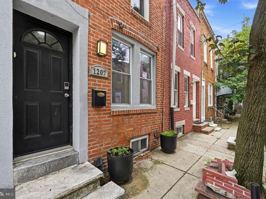 1207 S Marshall Street, Philadelphia, PA 19147 Main Photo