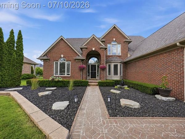 14257 MANDARIN Drive, Shelby Twp, MI 48315