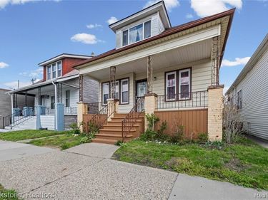 12140 Mitchell Street, Hamtramck, MI 48212