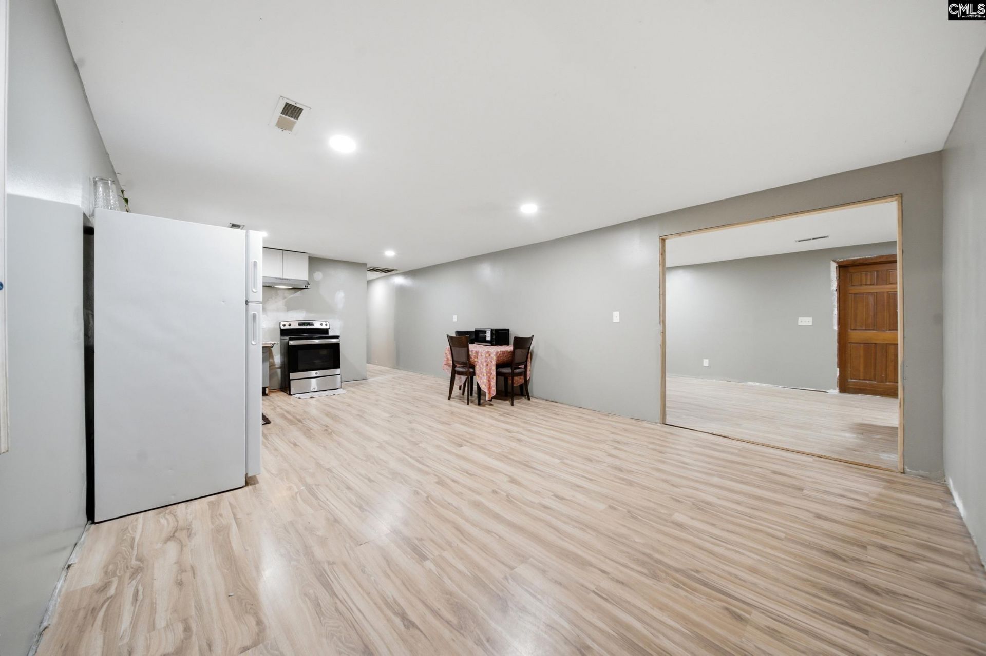 805 Murray Street Photo 11