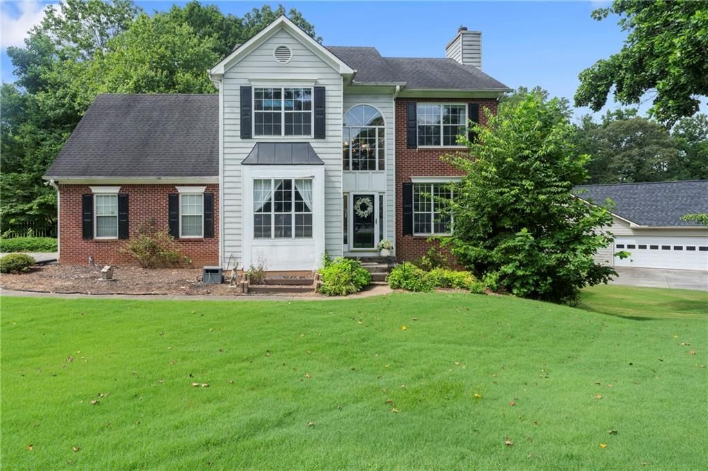 5660 Bridle Glen Drive, Buford, GA 30518 Main Photo