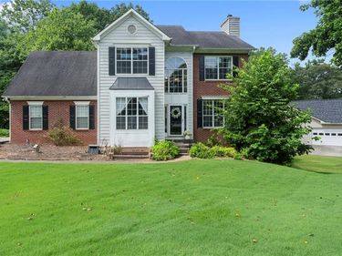 5660 Bridle Glen Drive, Buford, GA 30518