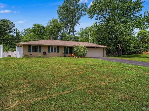 7481 Mohawk Trail Road, Miami Township, OH 45459
