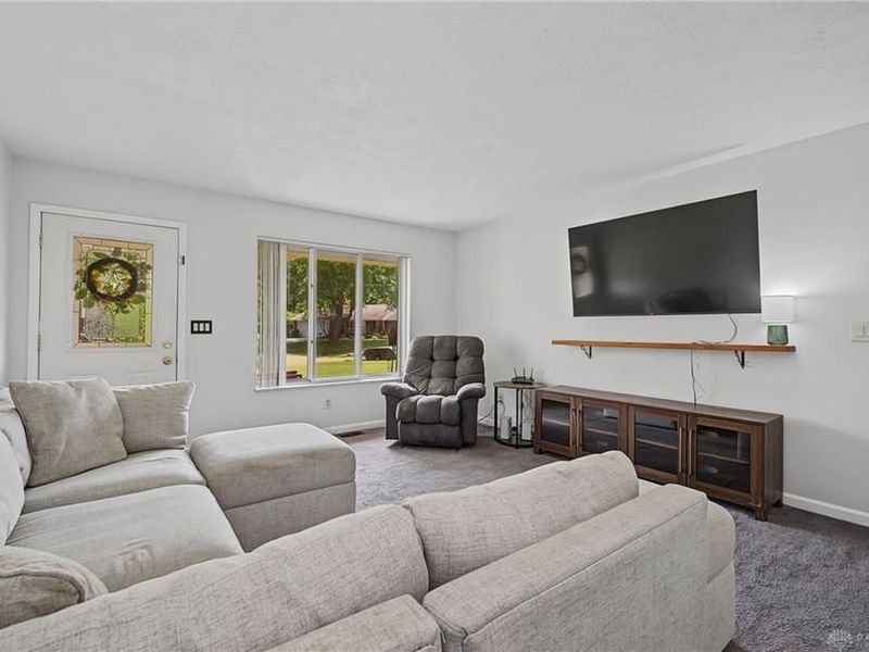 7481 Mohawk Trail Road, Miami Township, OH 45459 Photo 9