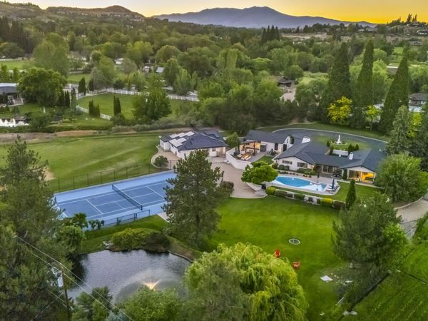 1850 View Crest Drive, Reno, NV 89511