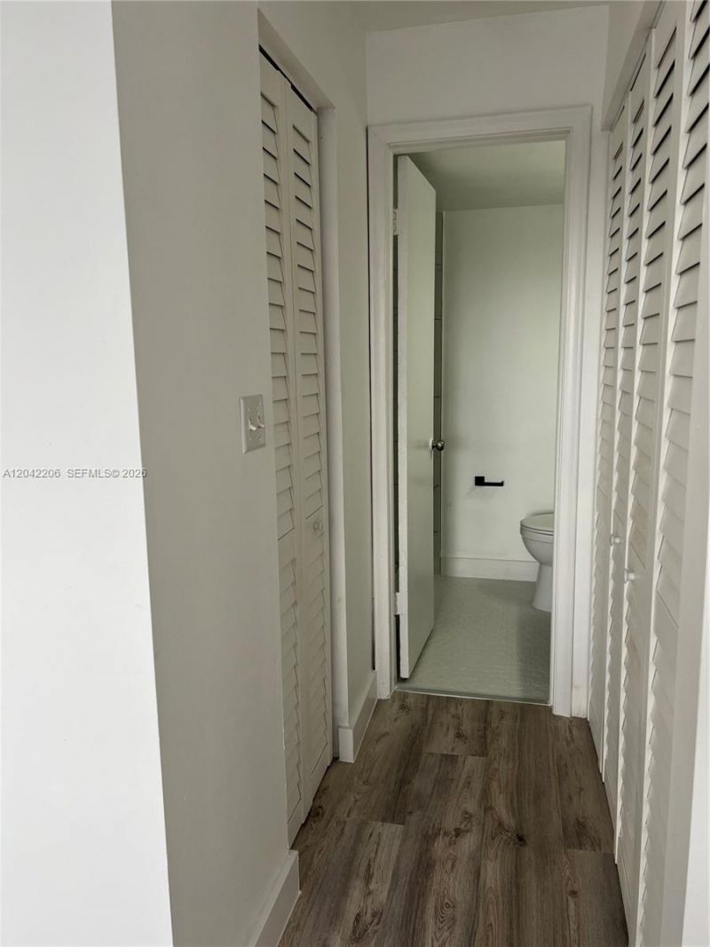860 NE 78th St, Unit 303, Miami, FL 33138 Photo
