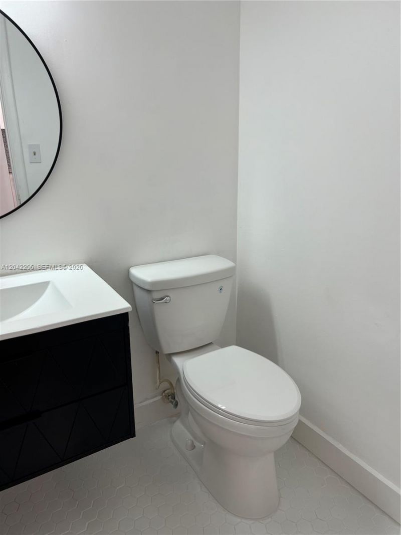 860 NE 78th St, Unit 303, Miami, FL 33138 Photo