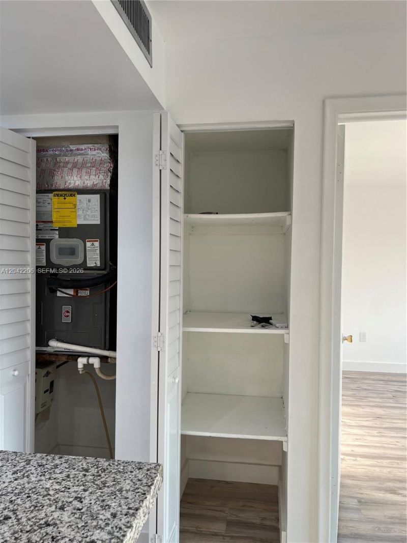 860 NE 78th St, Unit 303, Miami, FL 33138 Photo