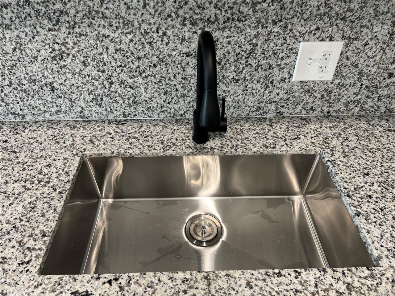 860 NE 78th St, Unit 303, Miami, FL 33138 Photo