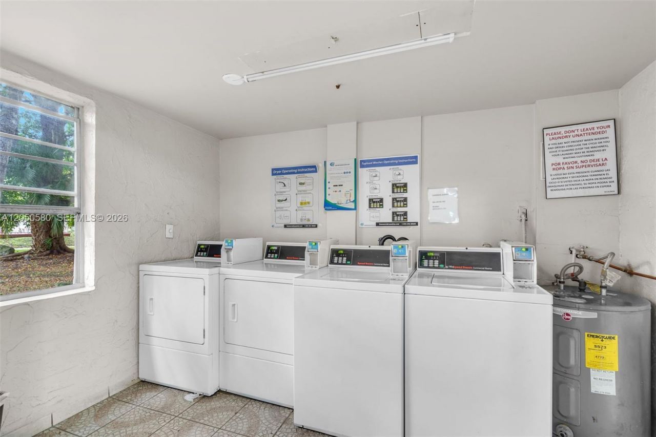 8501 NW 8th St , Unit 105, Miami, FL 33126 Photo