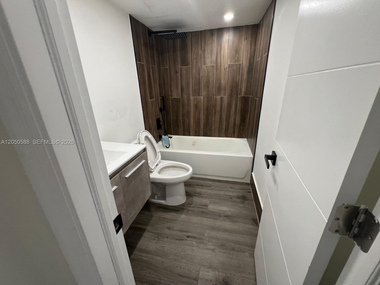 4111 Stirling Rd , Unit 209, Dania Beach, FL 33314 Photo