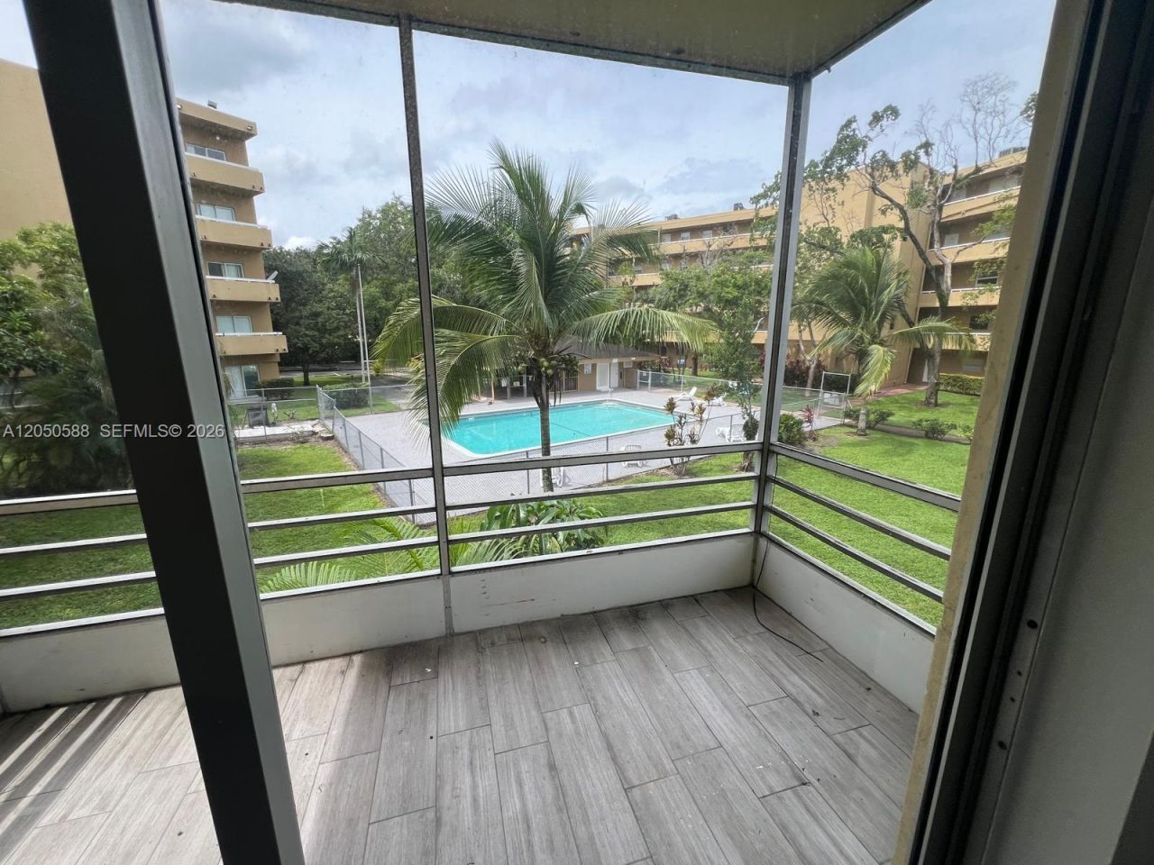 4111 Stirling Rd , Unit 209, Dania Beach, FL 33314 Photo