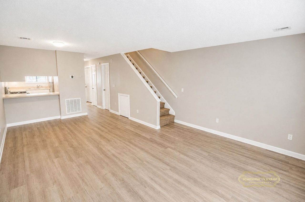 4827 Little River Rd. Photo 10