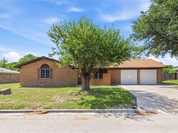 1715 Woodridge Street , Brownwood, TX 76801
