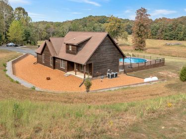 408 Holt Road, Kuttawa, KY 42055