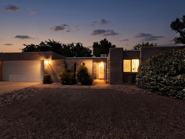 6805 Baker Avenue NE, Albuquerque, NM 87109