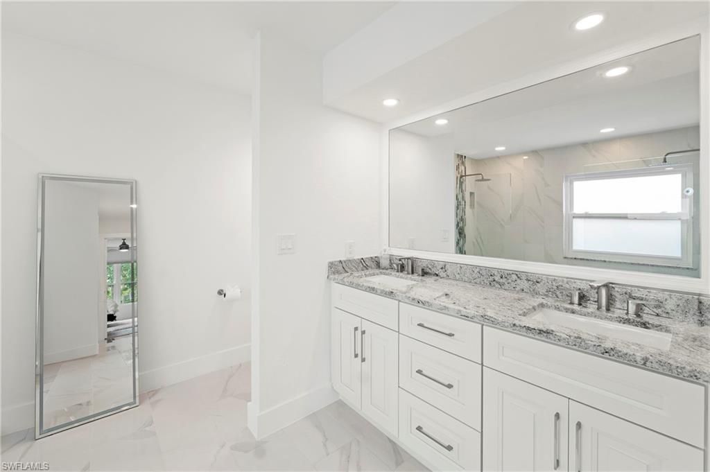 4775 Europa Dr, Naples, FL 34105 Photo
