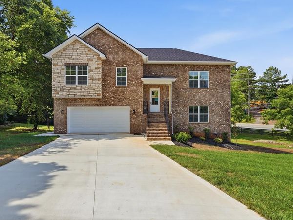 1205 Buckingham Place, Cookeville, TN 38501