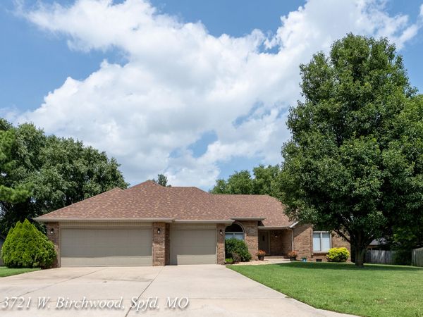 3721 W Birchwood Court, Springfield, MO 65807