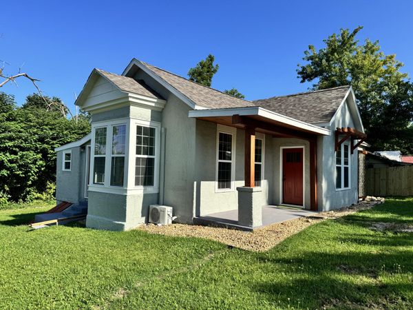 701 Oak Street , Cabool, MO 65689