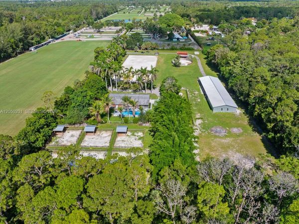1068 D Rd , Loxahatchee, FL 33470