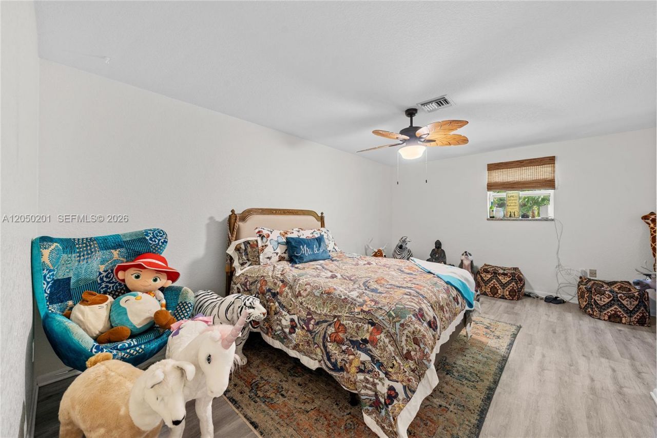 1068 D Rd , Loxahatchee, FL 33470 Photo