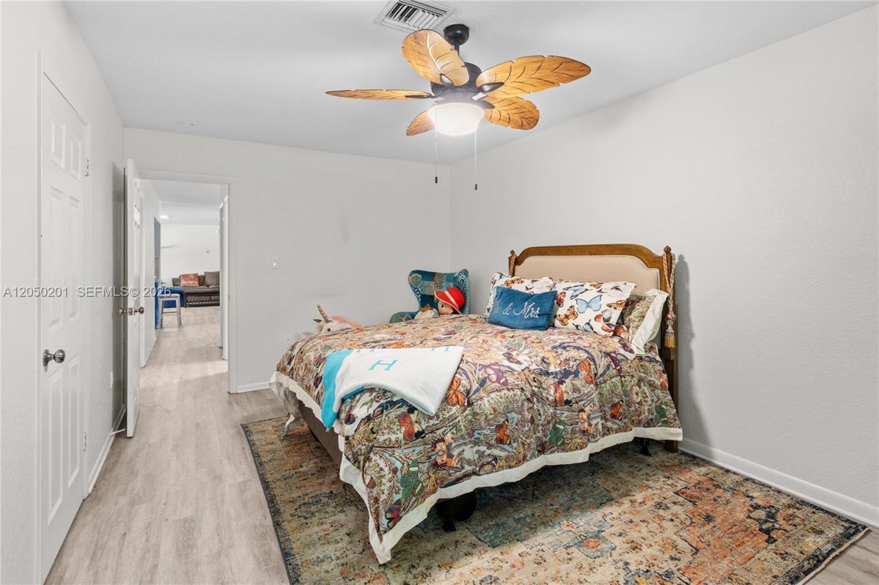 1068 D Rd , Loxahatchee, FL 33470 Photo